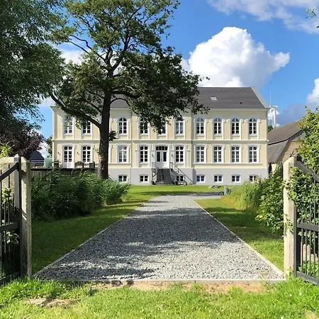 With 1 Bedroom * 스타인베르크