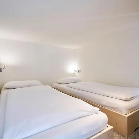 With 1 Bedroom *